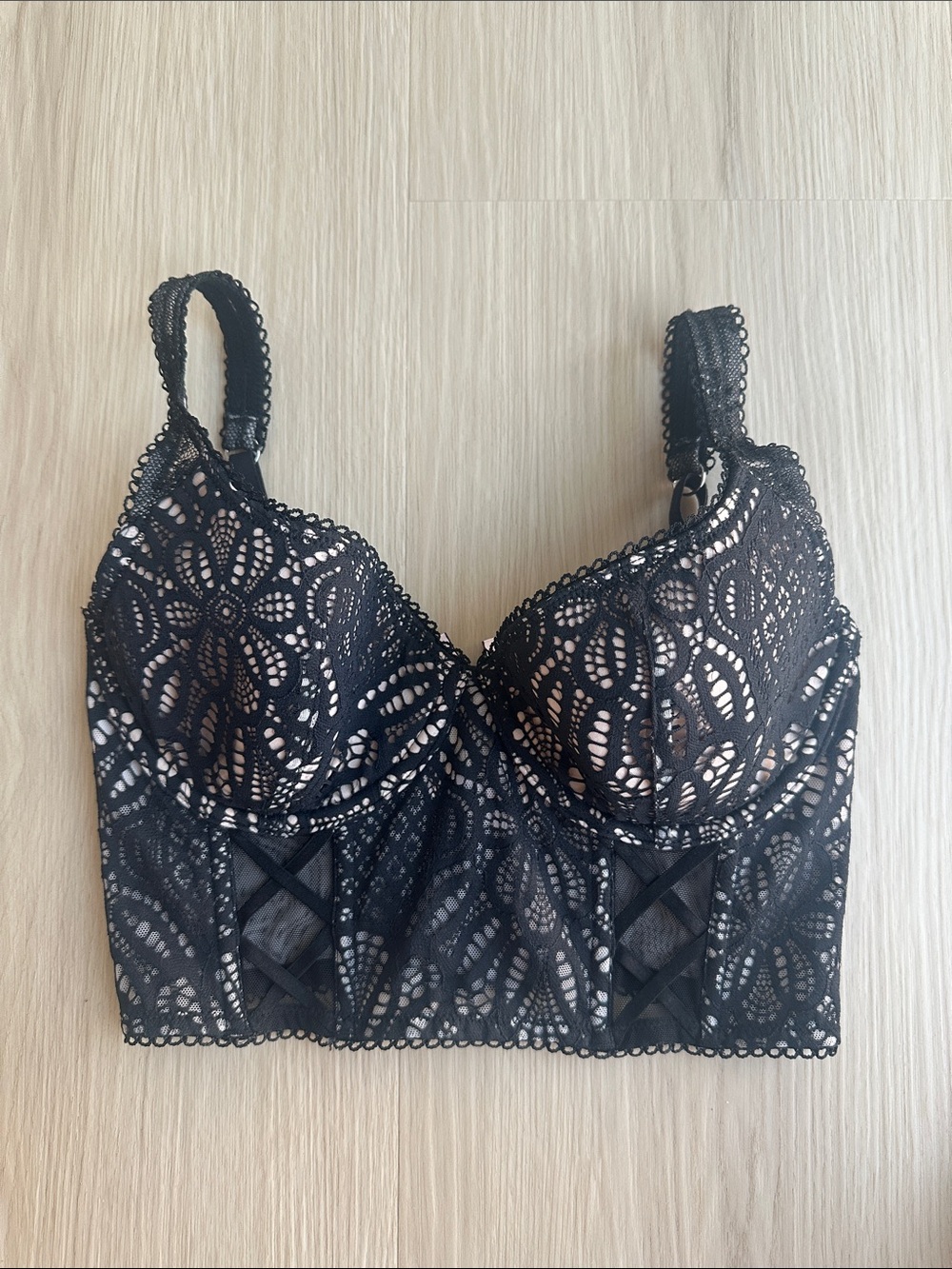 Victoria’s Secret Bustier Corset Black Lace Bra Size 32D
